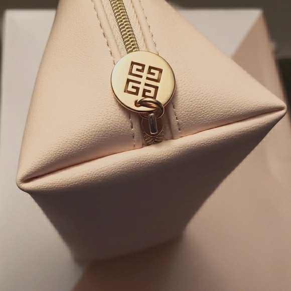 Givenchy Blush Cosmetic Bag - Picture 5 of 7